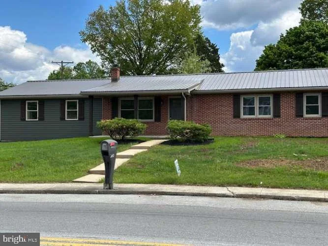 Unit for sale at 520 E ORANGE STREET, SHIPPENSBURG, PA 17257