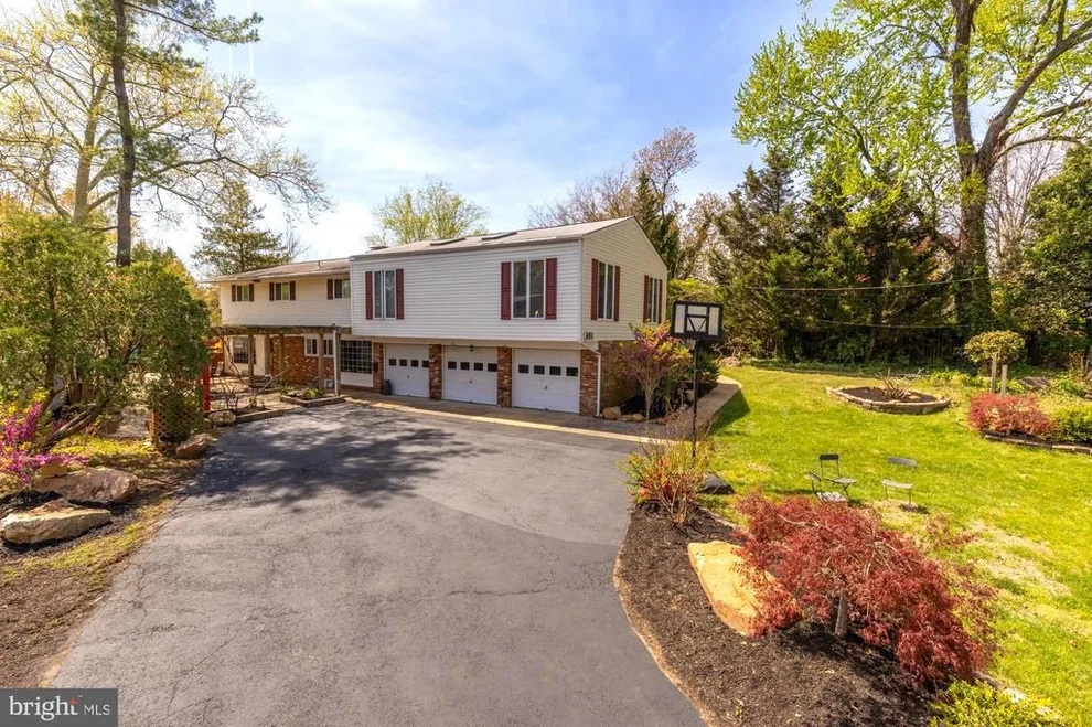 Unit for sale at 6811 VALLEY BROOK DRIVE, FALLS CHURCH, VA 22042