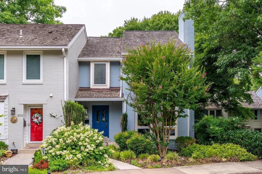 Unit for sale at 2020 CHADDS FORD DRIVE, RESTON, VA 20191