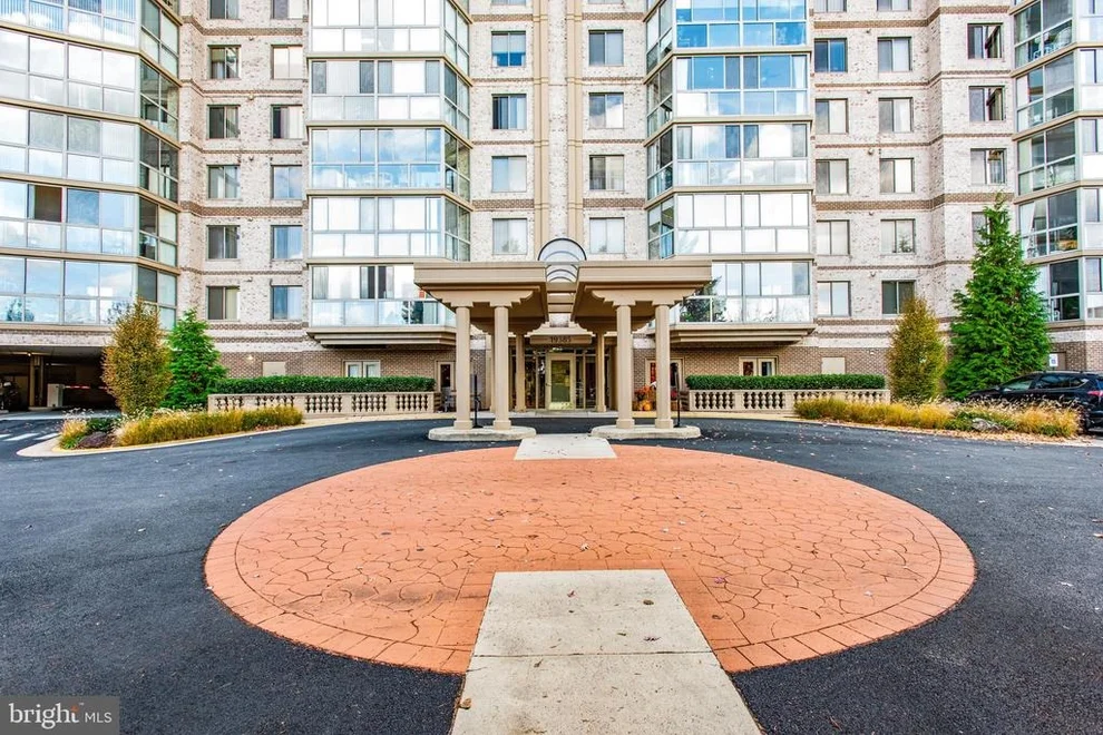 Unit for sale at 19385 CYPRESS RIDGE TERRACE, LEESBURG, VA 20176