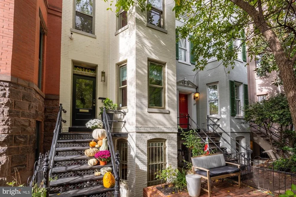 Unit for sale at 810 NORTH CAROLINA AVENUE SE, WASHINGTON, DC 20003