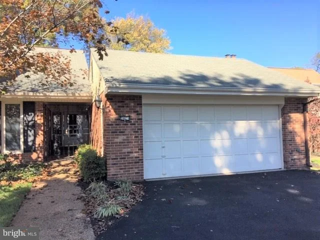 Unit for sale at 2821 OAKTON MANOR COURT, OAKTON, VA 22124