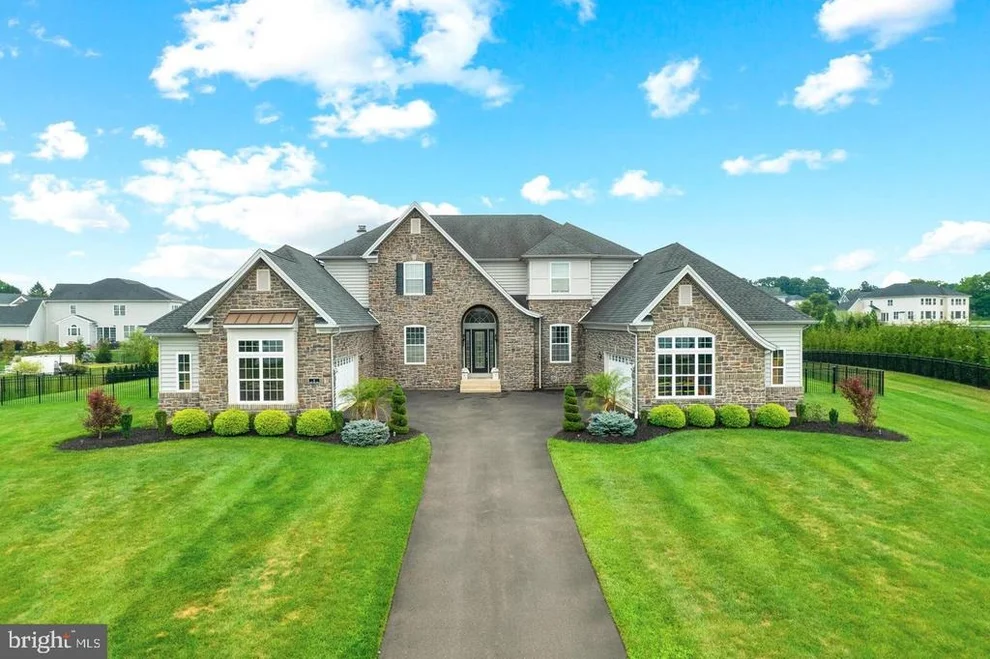 Unit for sale at 4 SHADY PINES DRIVE, IVYLAND, PA 18974