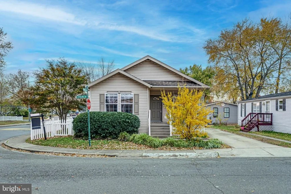 Unit for sale at 14640 LUFTHANSA CIRCLE, CHANTILLY, VA 20151