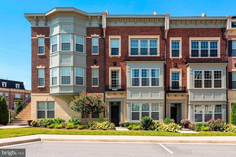 Unit for sale at 803 ADMIRALS WAY, OXON HILL, MD 20745