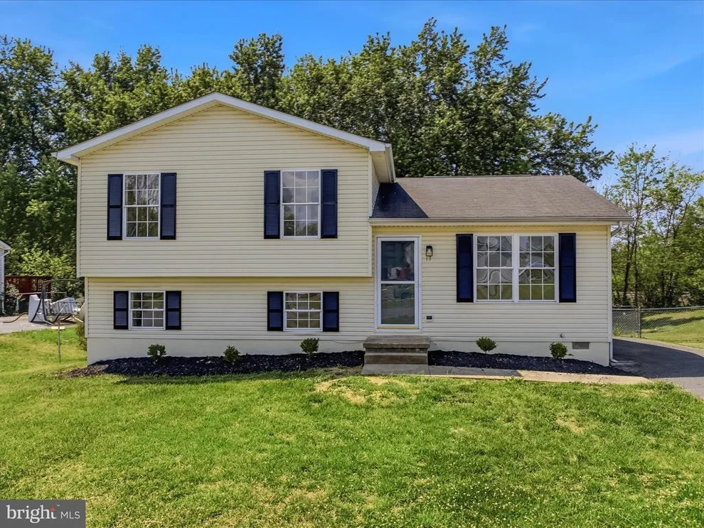 Unit for sale at 17 MIDNOON DRIVE, MARTINSBURG, WV 25404