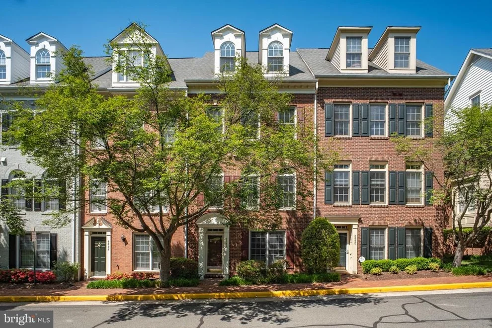 Unit for sale at 8894 ASHGROVE HOUSE LANE, VIENNA, VA 22182
