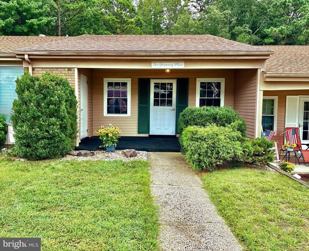 Unit for sale at 10 GRAMERCY PLACE, SOUTHAMPTON, NJ 08088