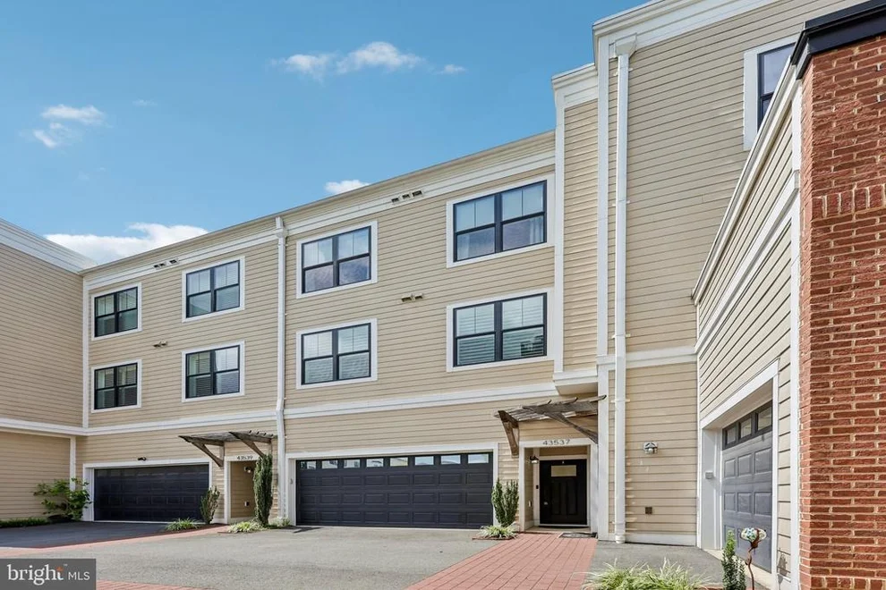 Unit for sale at 43537 MICHIGAN SQUARE, LEESBURG, VA 20176