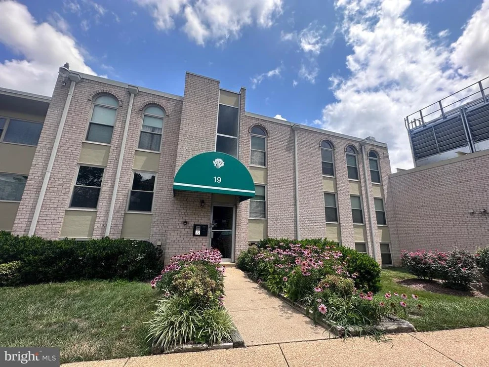 Unit for sale at 19 CANTERBURY SQUARE, ALEXANDRIA, VA 22304