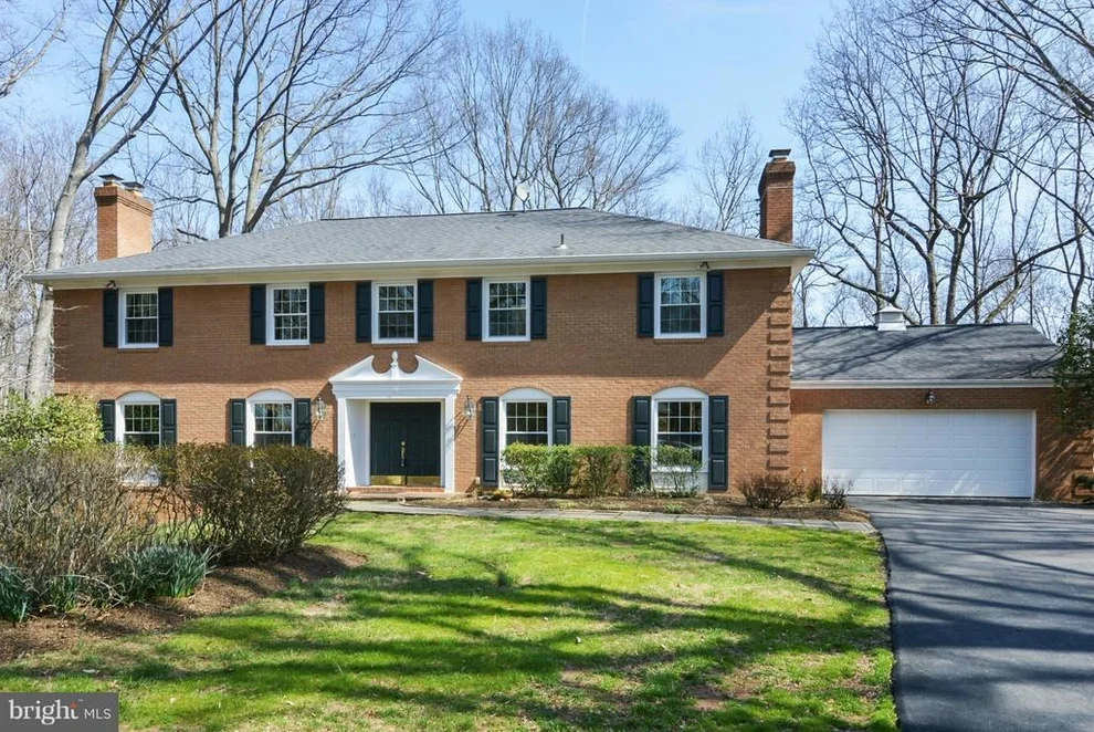 Unit for sale at 921 WOBURN COURT, MCLEAN, VA 22102