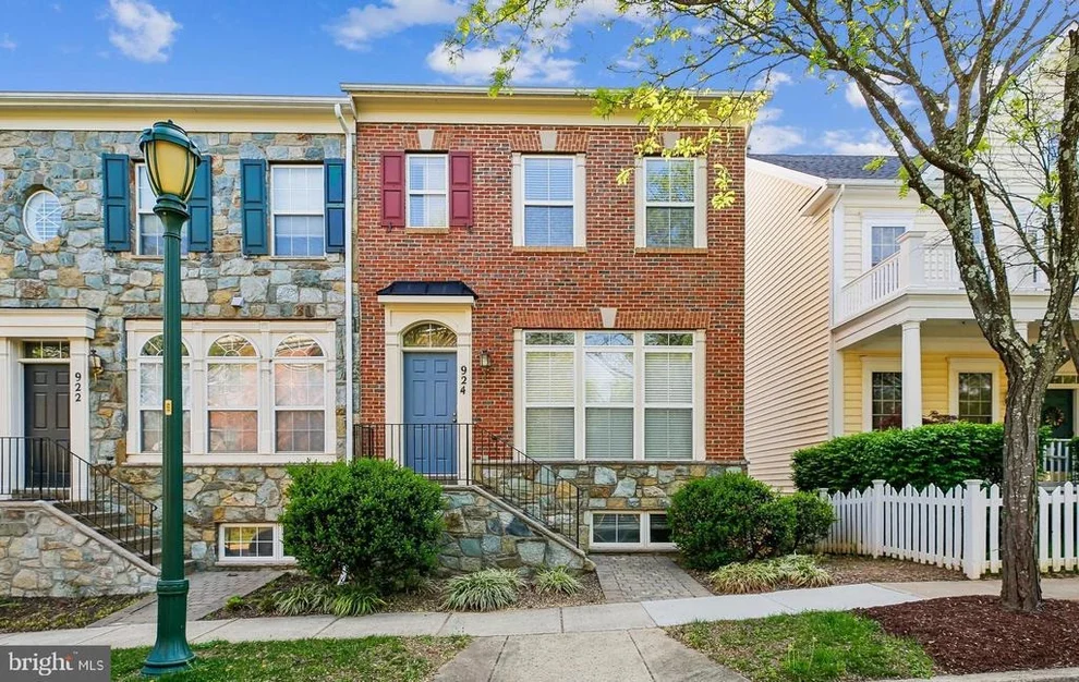 Unit for sale at 924 HAVENCREST STREET, ROCKVILLE, MD 20850