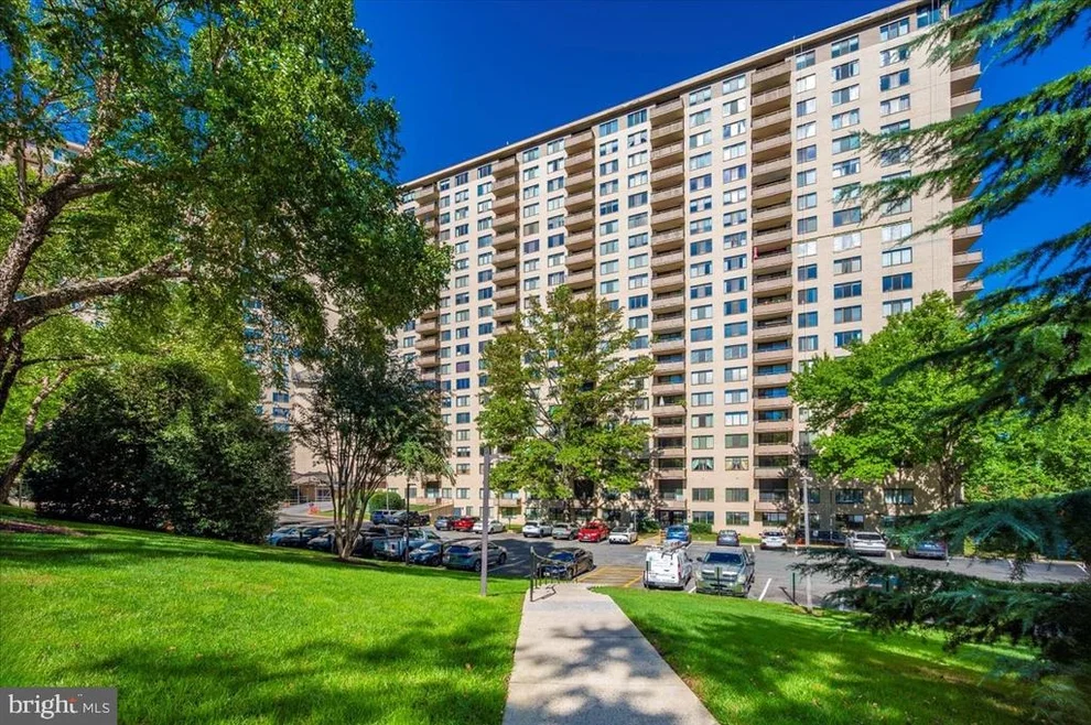 Unit for sale at 5225 POOKS HILL ROAD, BETHESDA, MD 20814
