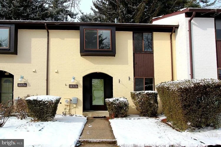 Unit for sale at 18972 MONTGOMERY VILLAGE AVENUE, MONTGOMERY VILLAGE, MD 20886
