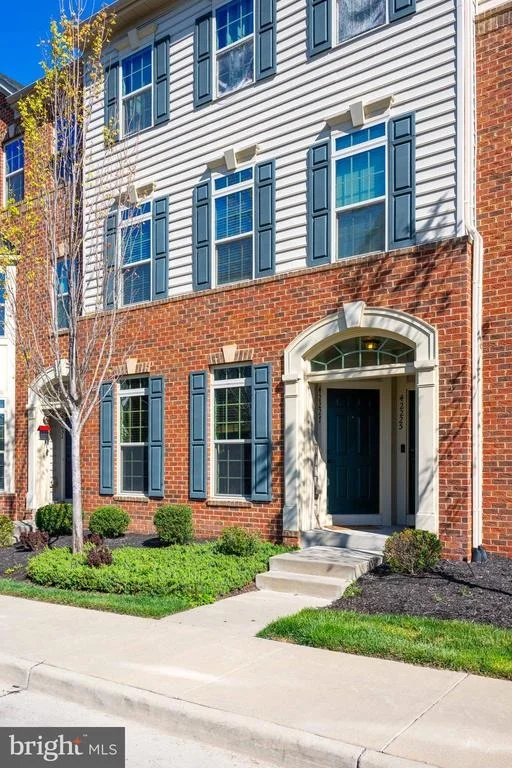 Unit for sale at 42227 PIEBALD SQUARE, ALDIE, VA 20105