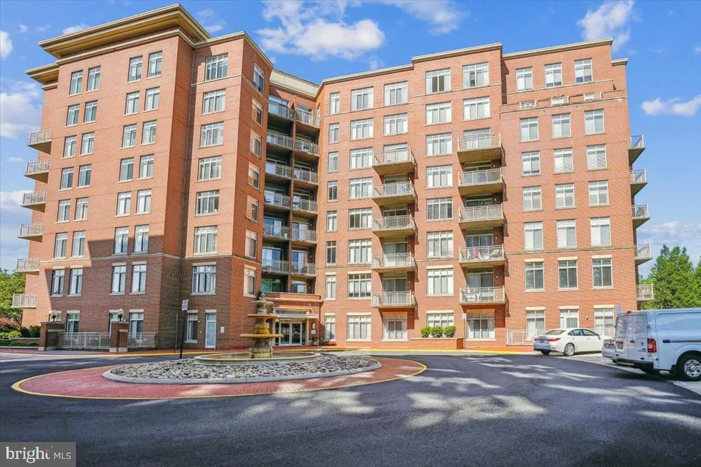 Unit for sale at 4490 MARKET COMMONS DRIVE, FAIRFAX, VA 22033