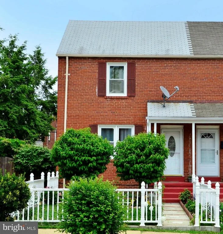 Unit for sale at 2717 UHLE STREET S, ARLINGTON, VA 22206