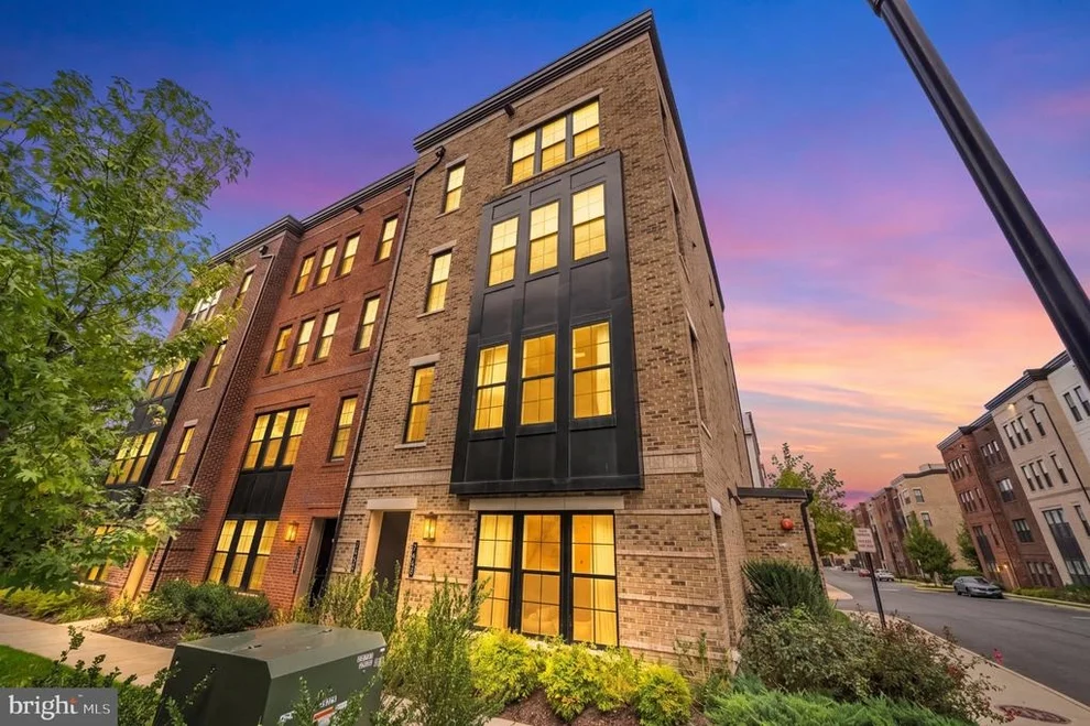 Unit for sale at 7448 BACKETT WOOD TERRACE, MCLEAN, VA 22102