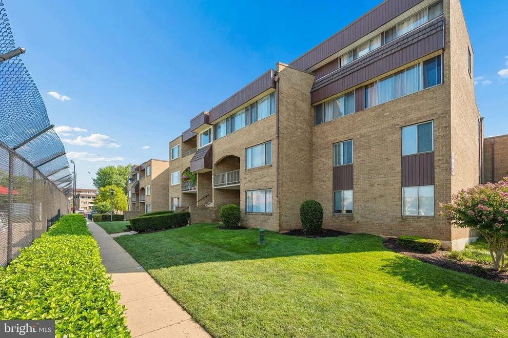 Unit for sale at 412 GIRARD STREET, GAITHERSBURG, MD 20877