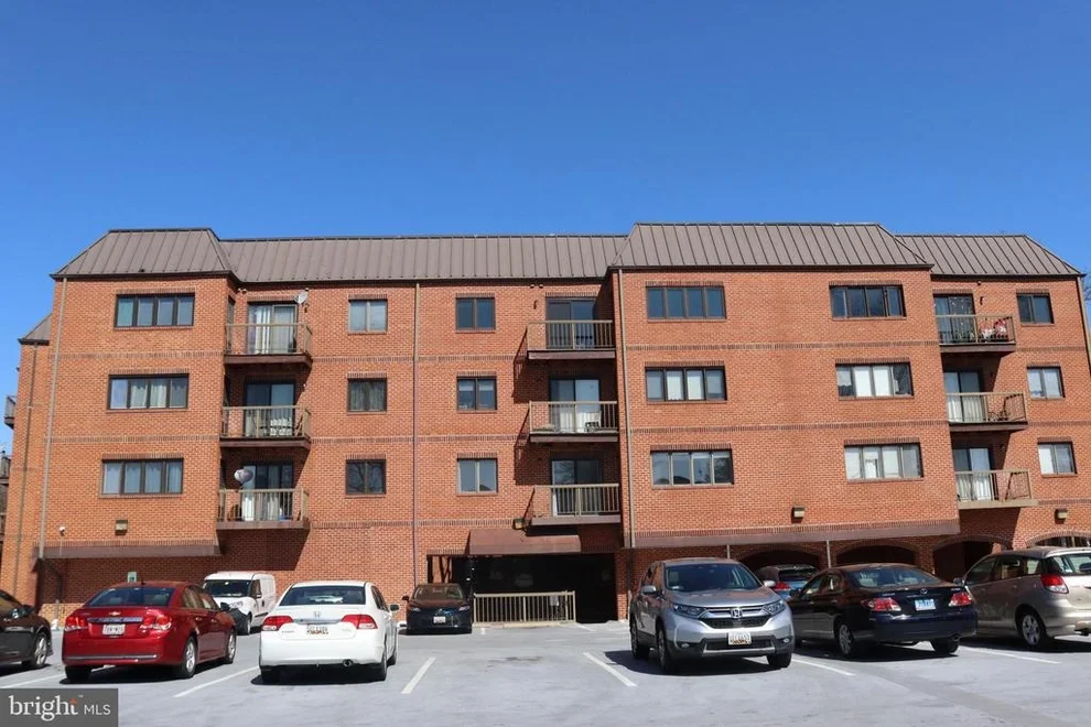 Unit for sale at 8 RUSSELL AVENUE, GAITHERSBURG, MD 20877