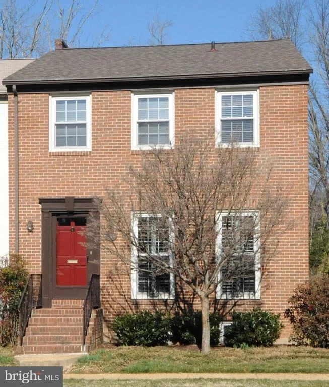 Unit for sale at 155 EAST STREET NE, VIENNA, VA 22180