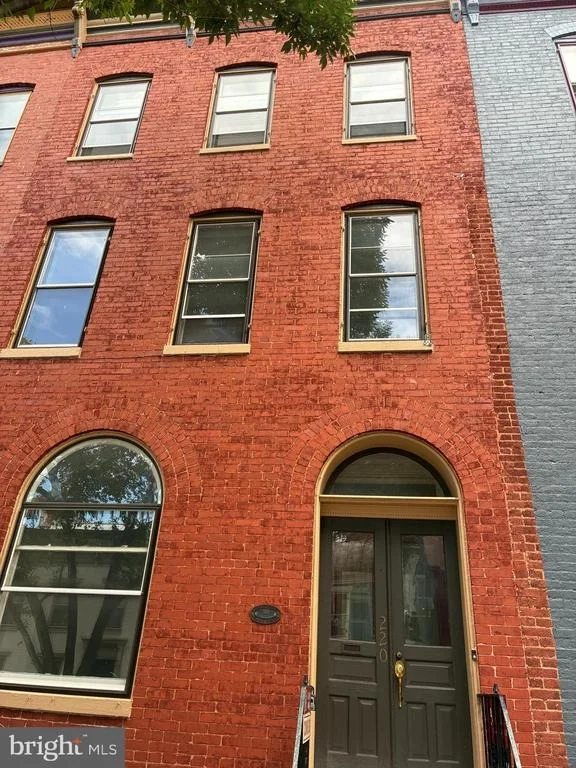 Unit for sale at 220 S MARKET STREET, FREDERICK, MD 21701