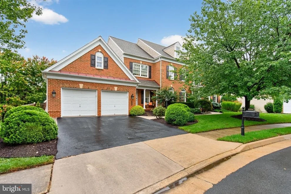 Unit for sale at 8248 NATIVE VIOLET DRIVE, LORTON, VA 22079