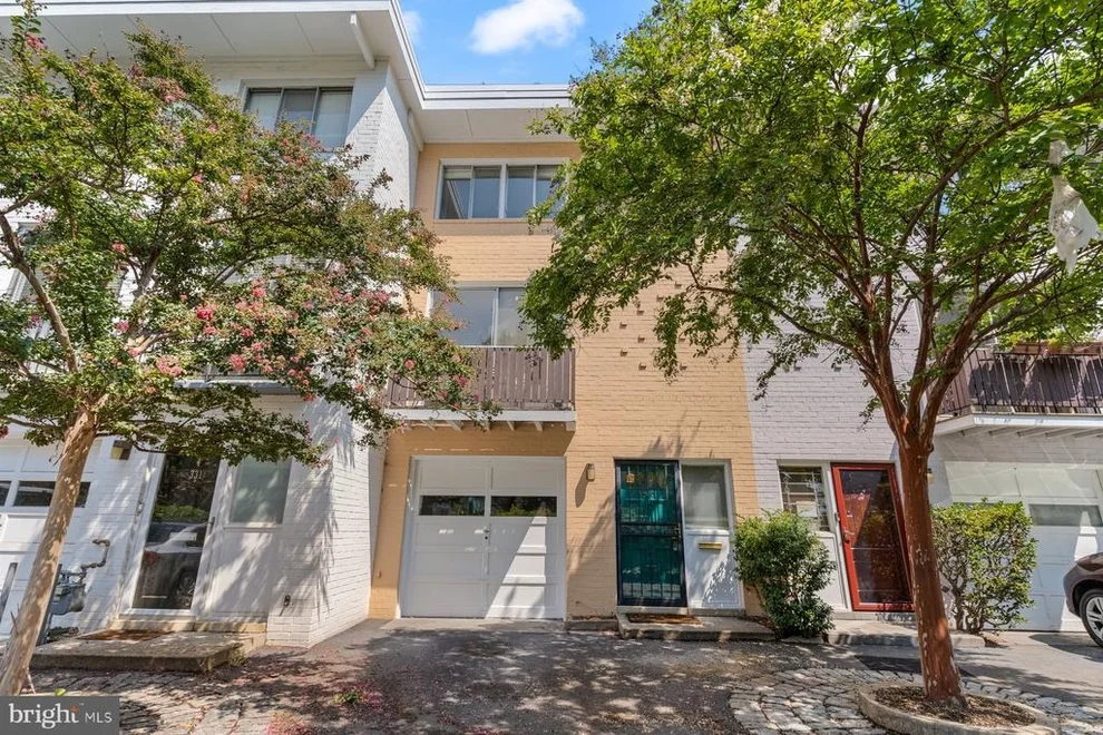 Unit for sale at 329 I STREET SW, WASHINGTON, DC 20024