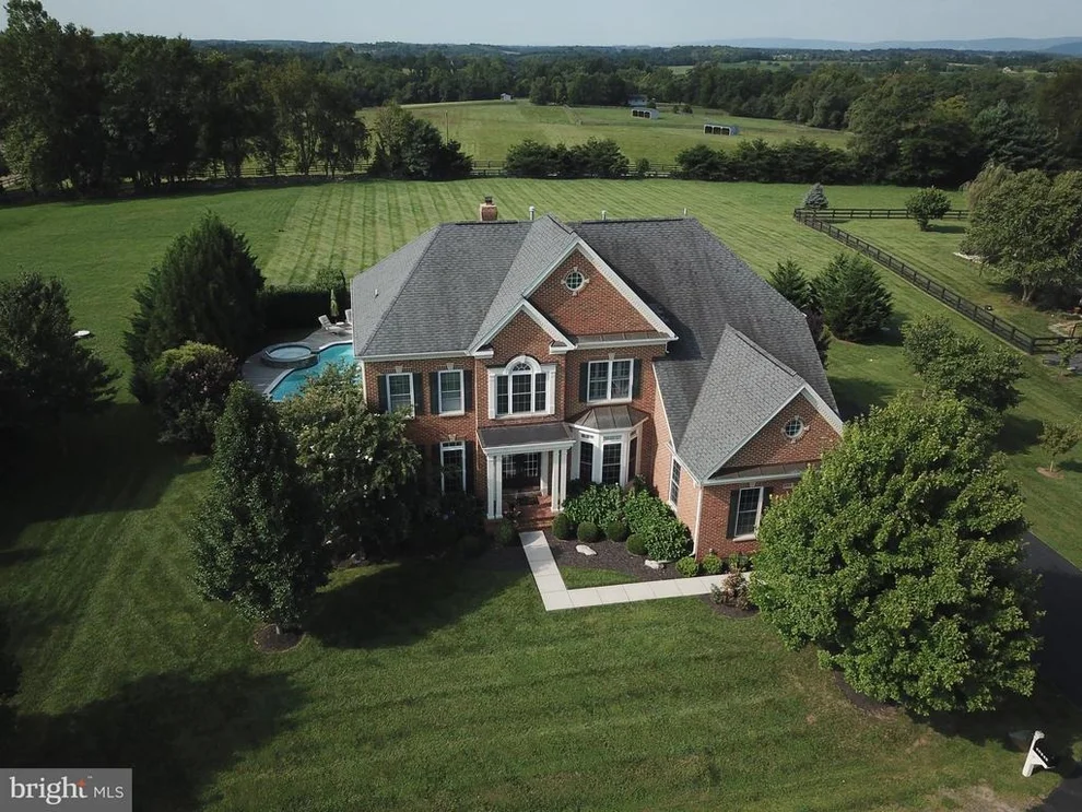 Unit for sale at 40345 STILTNER COURT, WATERFORD, VA 20197