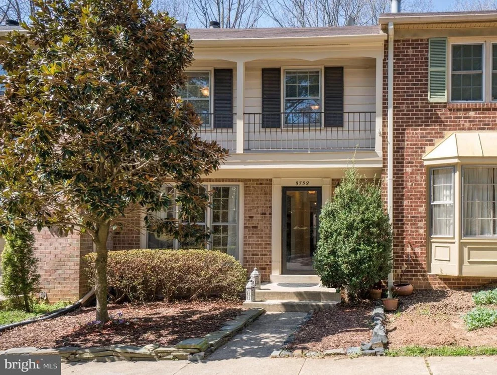 Unit for sale at 5758 CROWNLEIGH COURT, BURKE, VA 22015