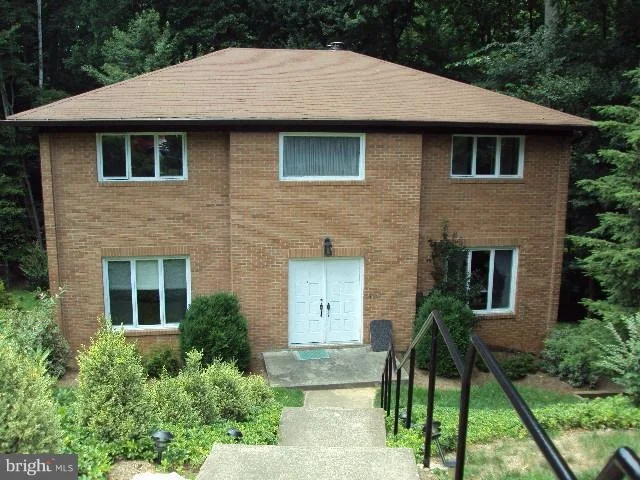Unit for sale at 1408 COLLEEN LANE, MCLEAN, VA 22101