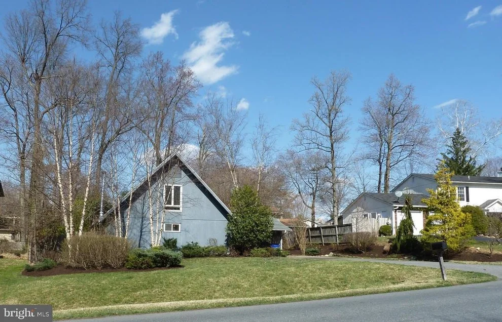 Unit for sale at 18628 QUEEN ELIZABETH DRIVE, BROOKEVILLE, MD 20833