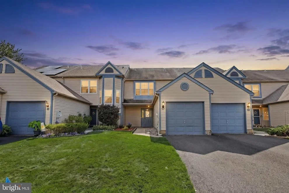 Unit for sale at 5 GOLDENROD COURT, HAMILTON, NJ 08690