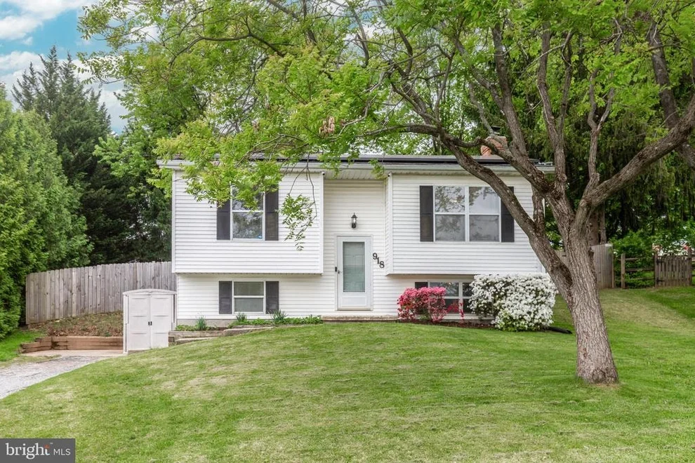 Unit for sale at 918 CENTURY STREET, HAMPSTEAD, MD 21074