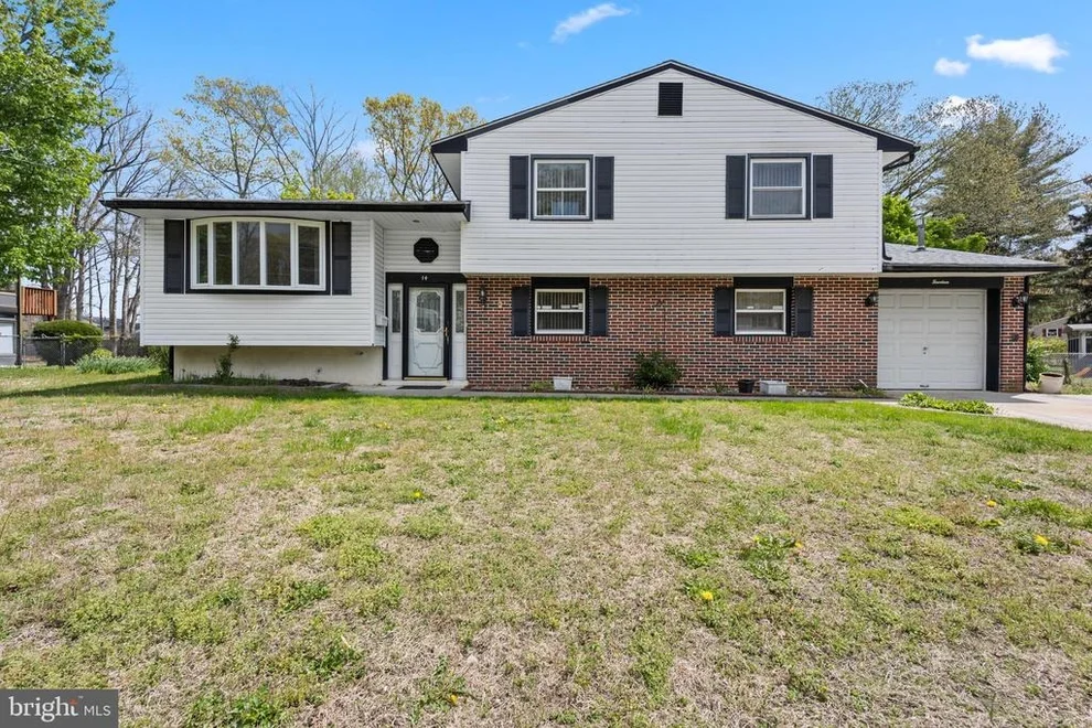 Unit for sale at 14 BRIARCLIFF ROAD, ATCO, NJ 08004