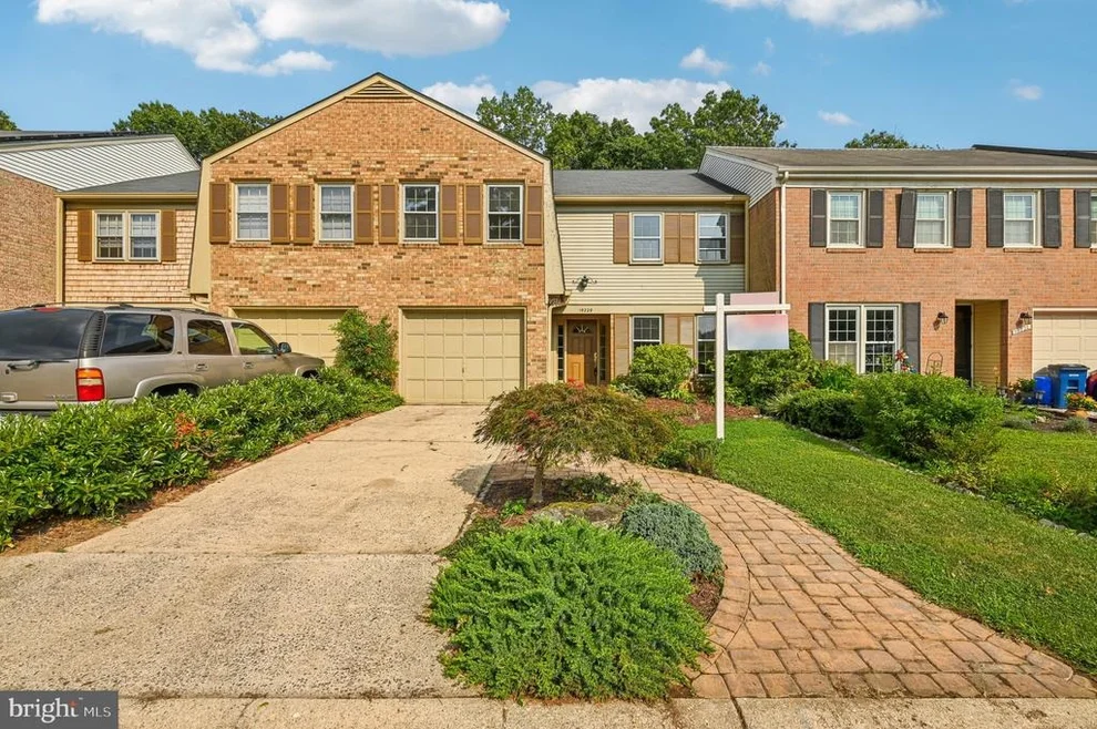 Unit for sale at 19229 DUNBRIDGE WAY, MONTGOMERY VILLAGE, MD 20886