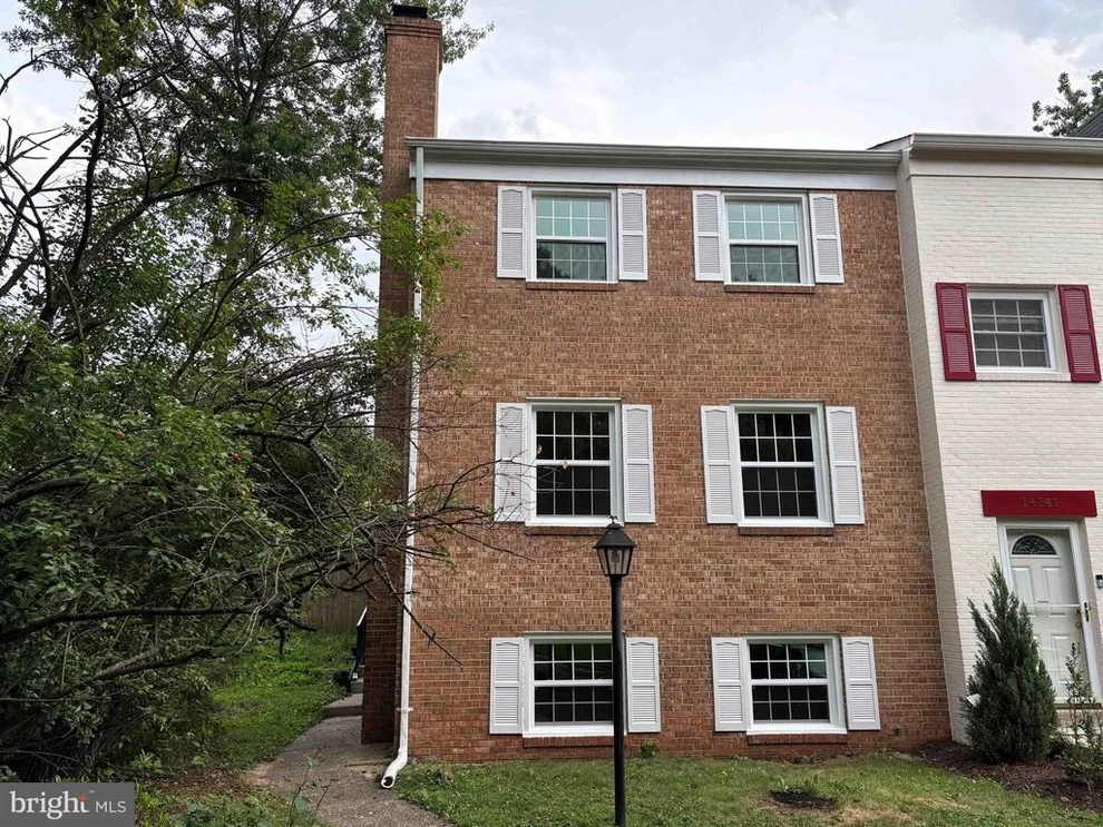 Unit for sale at 14739 GATWICK SQUARE, CENTREVILLE, VA 20120