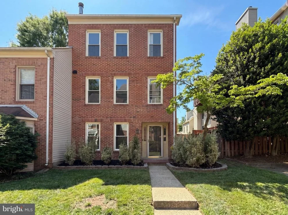 Unit for sale at 7579 CHRISLAND COVE, FALLS CHURCH, VA 22042