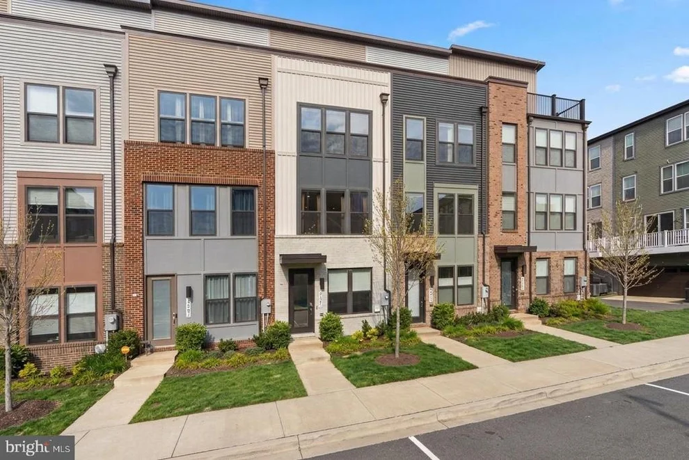 Unit for sale at 2505 NICHOLSON STREET, HYATTSVILLE, MD 20782