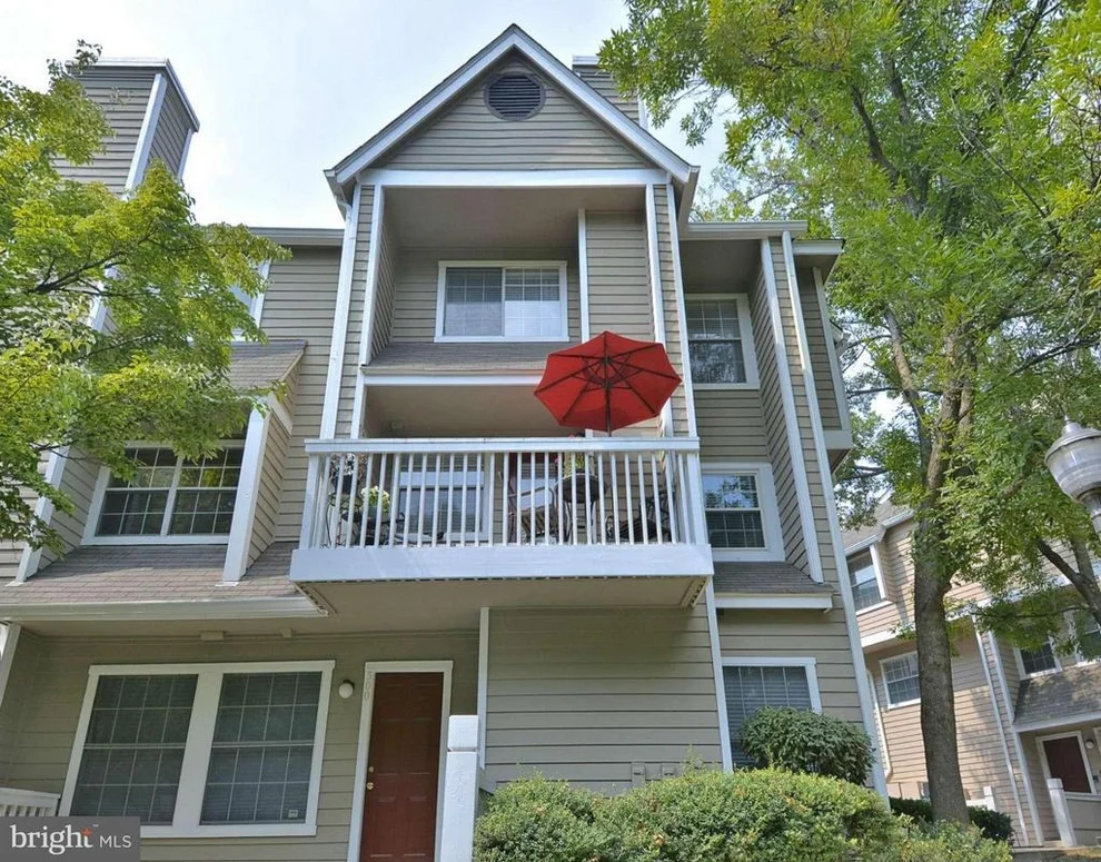 Unit for sale at 5704 CHAPMAN MILL DRIVE, ROCKVILLE, MD 20852