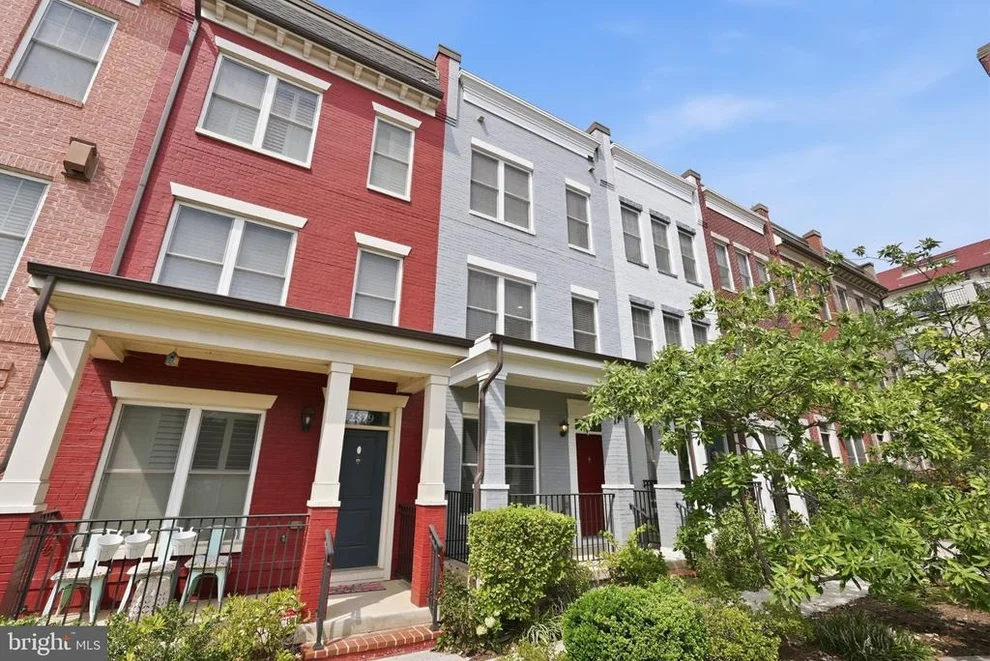 Unit for sale at 2881 CHANCELLOR'S WAY NE, WASHINGTON, DC 20017