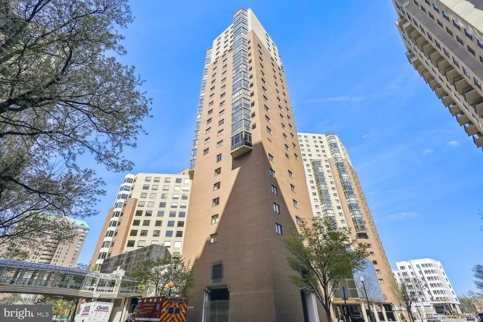 Unit for sale at 900 N STAFFORD STREET, ARLINGTON, VA 22203