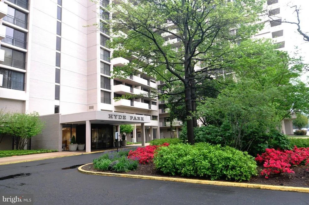 Unit for sale at 4141 HENDERSON ROAD N, ARLINGTON, VA 22203