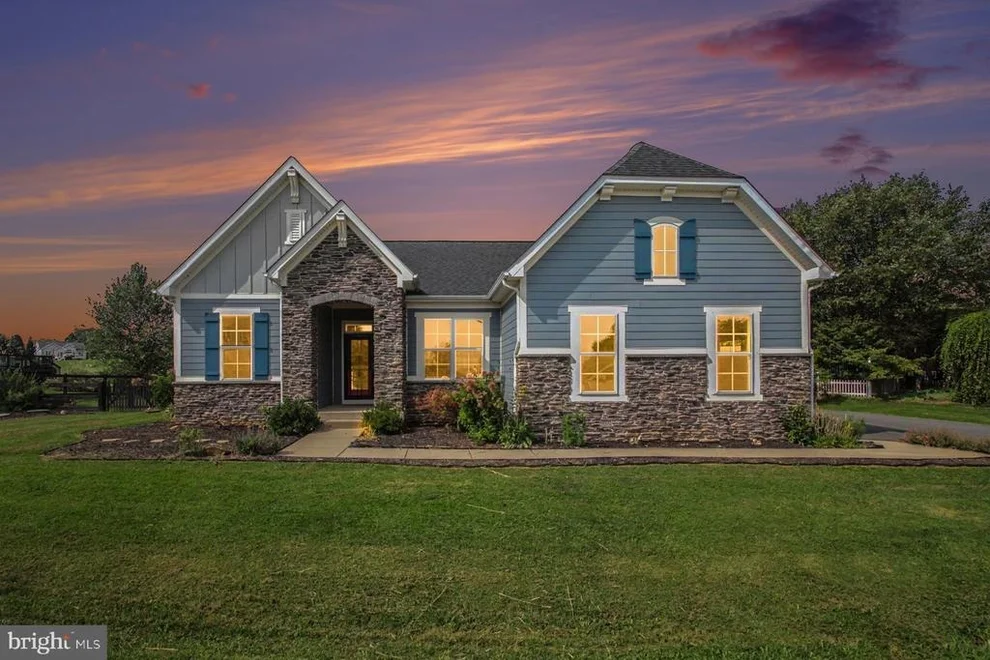 Unit for sale at 38783 DUTCHMANS KNOLL DRIVE, LOVETTSVILLE, VA 20180