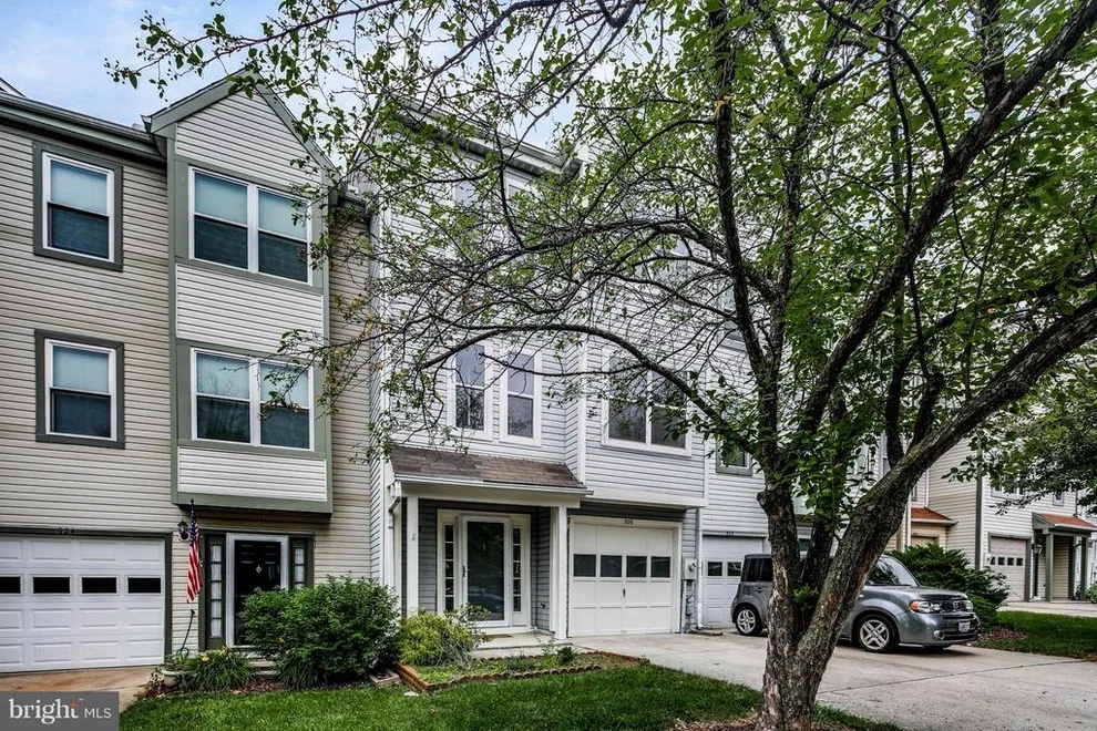 Unit for sale at 926 OAKMOOR DRIVE, HALETHORPE, MD 21227