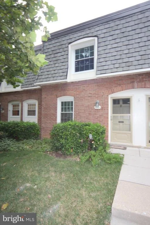 Unit for sale at 5921 BAYSHIRE ROAD, SPRINGFIELD, VA 22152