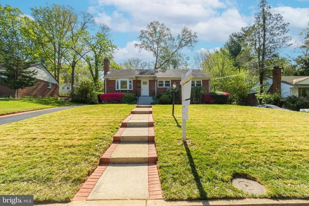 Unit for sale at 3705 LARCHMONT DRIVE, ANNANDALE, VA 22003