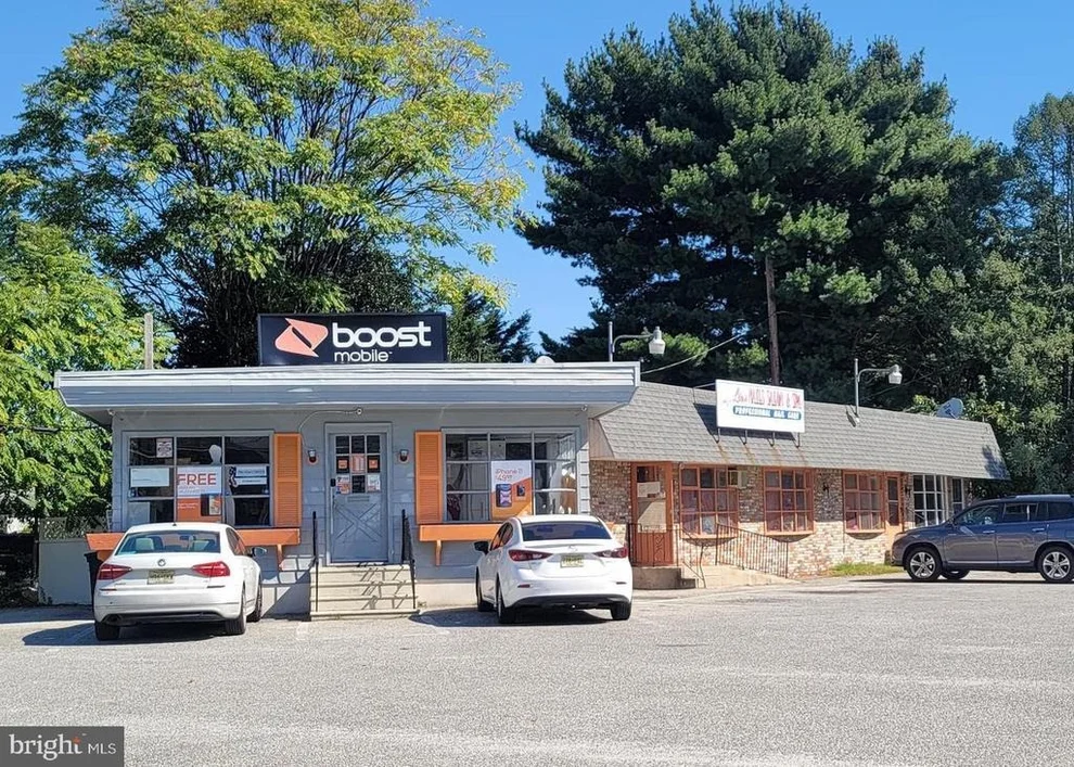 Unit for sale at 11 N VIRGINIA AVENUE, PENNS GROVE, NJ 08069