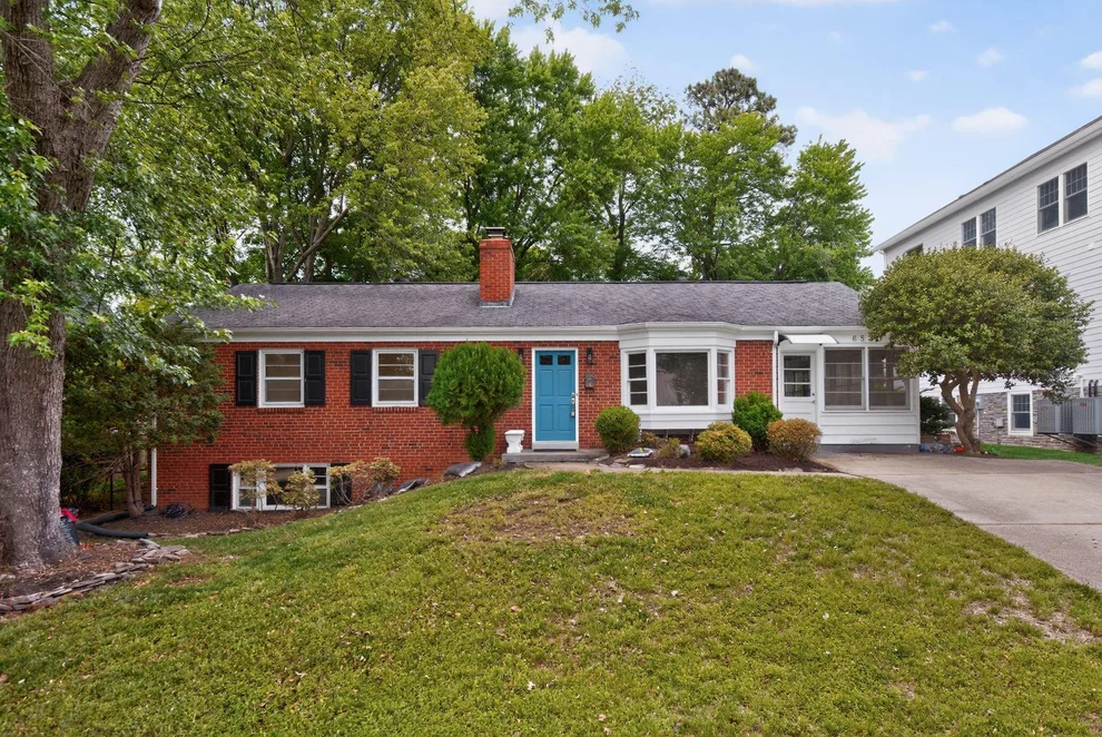 Unit for sale at 6530 FAIRLAWN DRIVE, MCLEAN, VA 22101