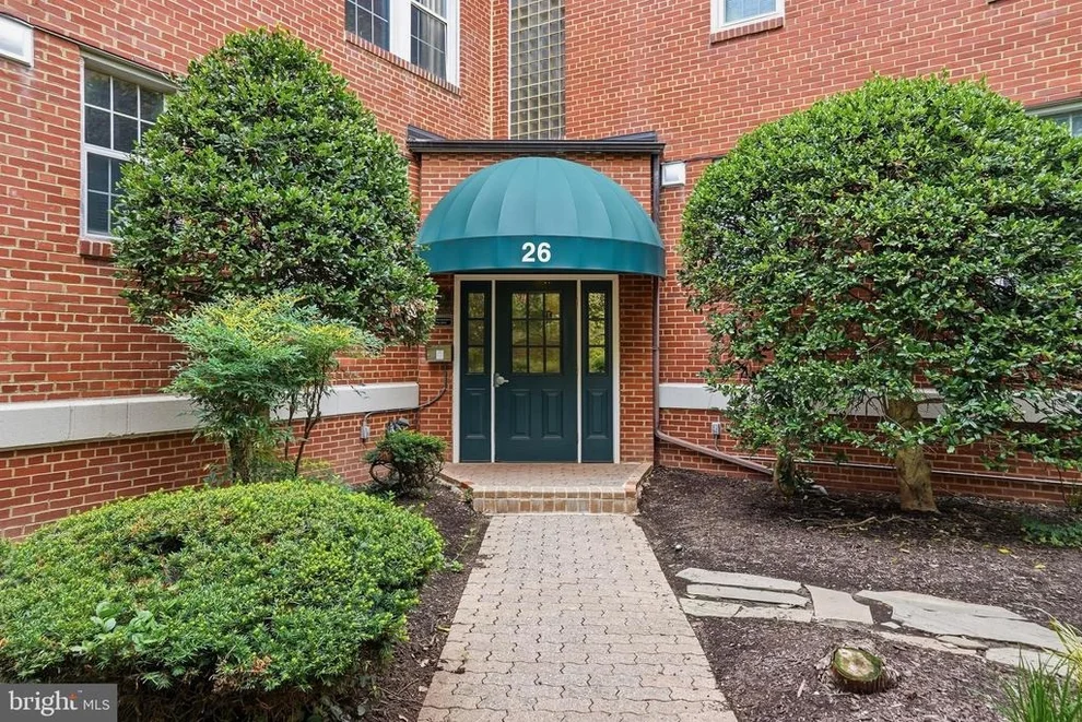 Unit for sale at 26 S OLD GLEBE ROAD, ARLINGTON, VA 22204
